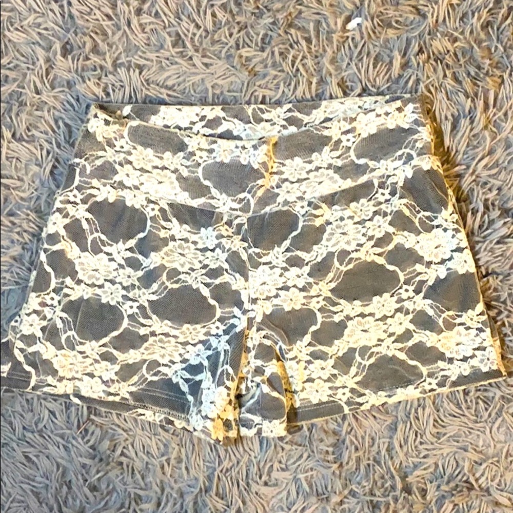 Floral lace shorts